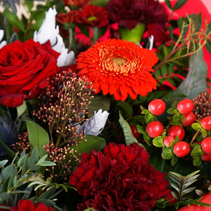 Crimson Queen Flower Bouquet - FREE DELIVERY