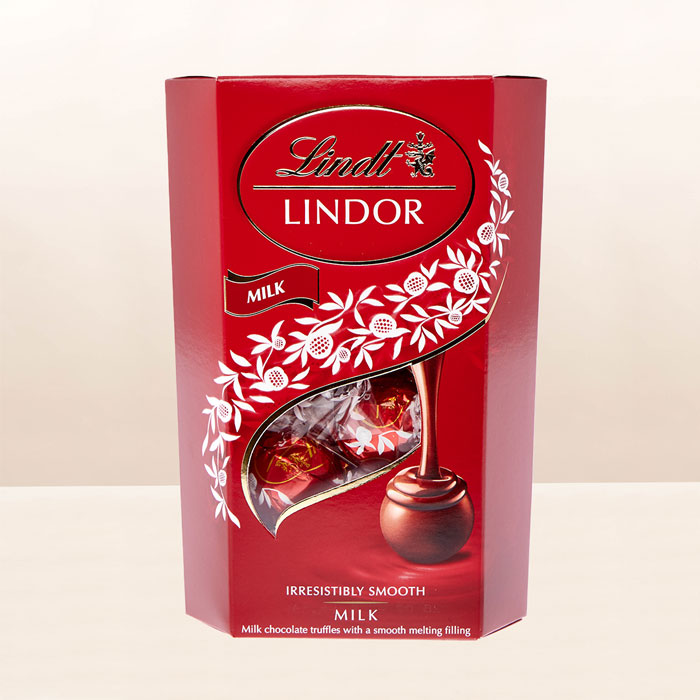 Lindt Lindor Milk Chocolate Truffles 200g