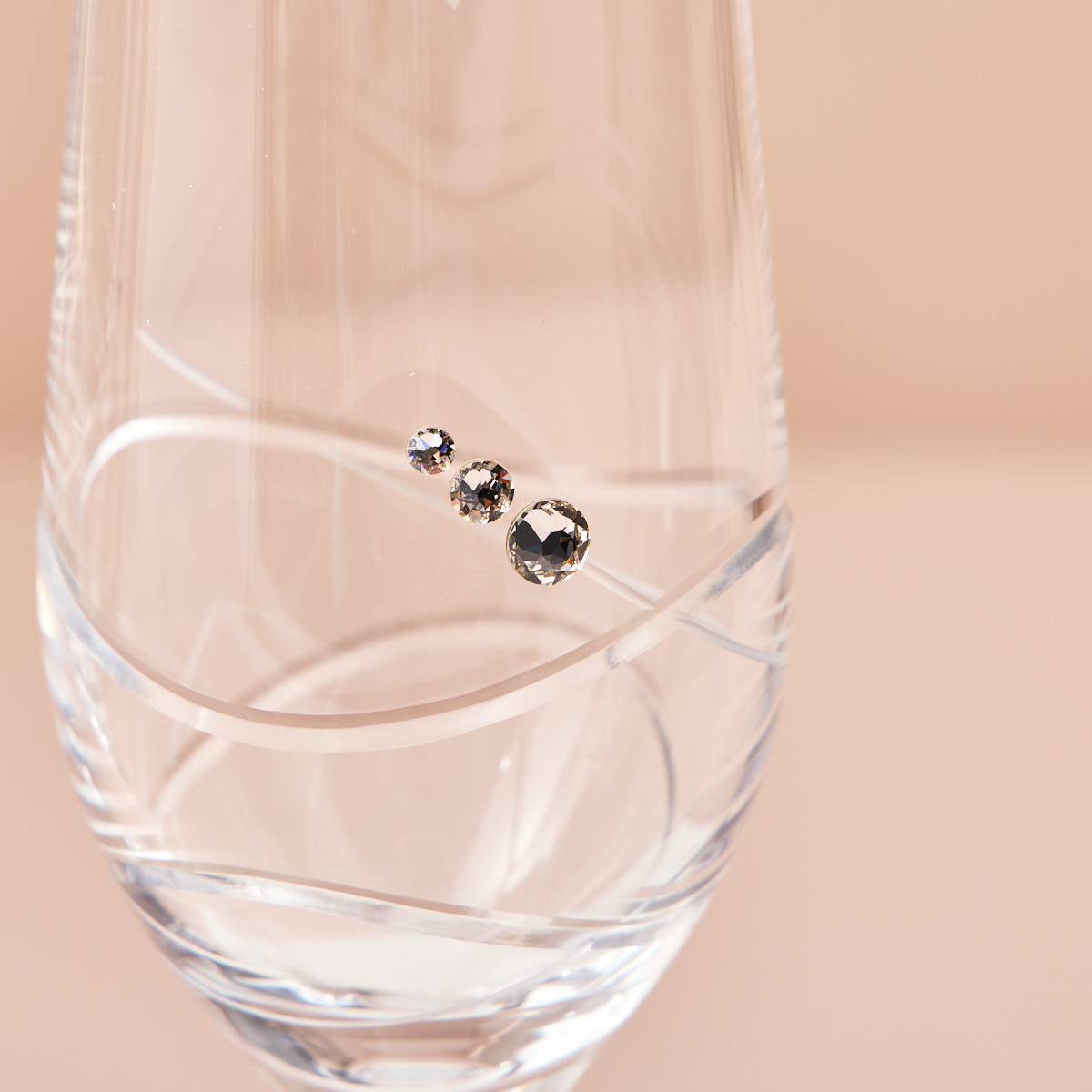 Engraved Set Of Two Swarovski Crystal Champagne Flutes - Names and Love Hearts